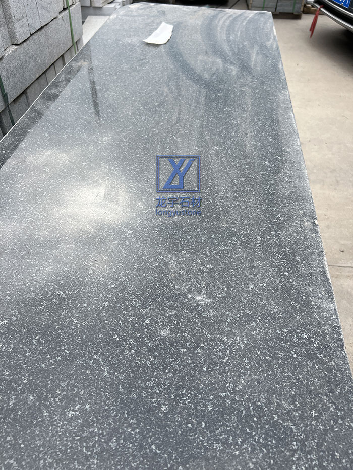 大連芝（zhī）麻黑花（huā）崗岩大理石（shí）優質石材